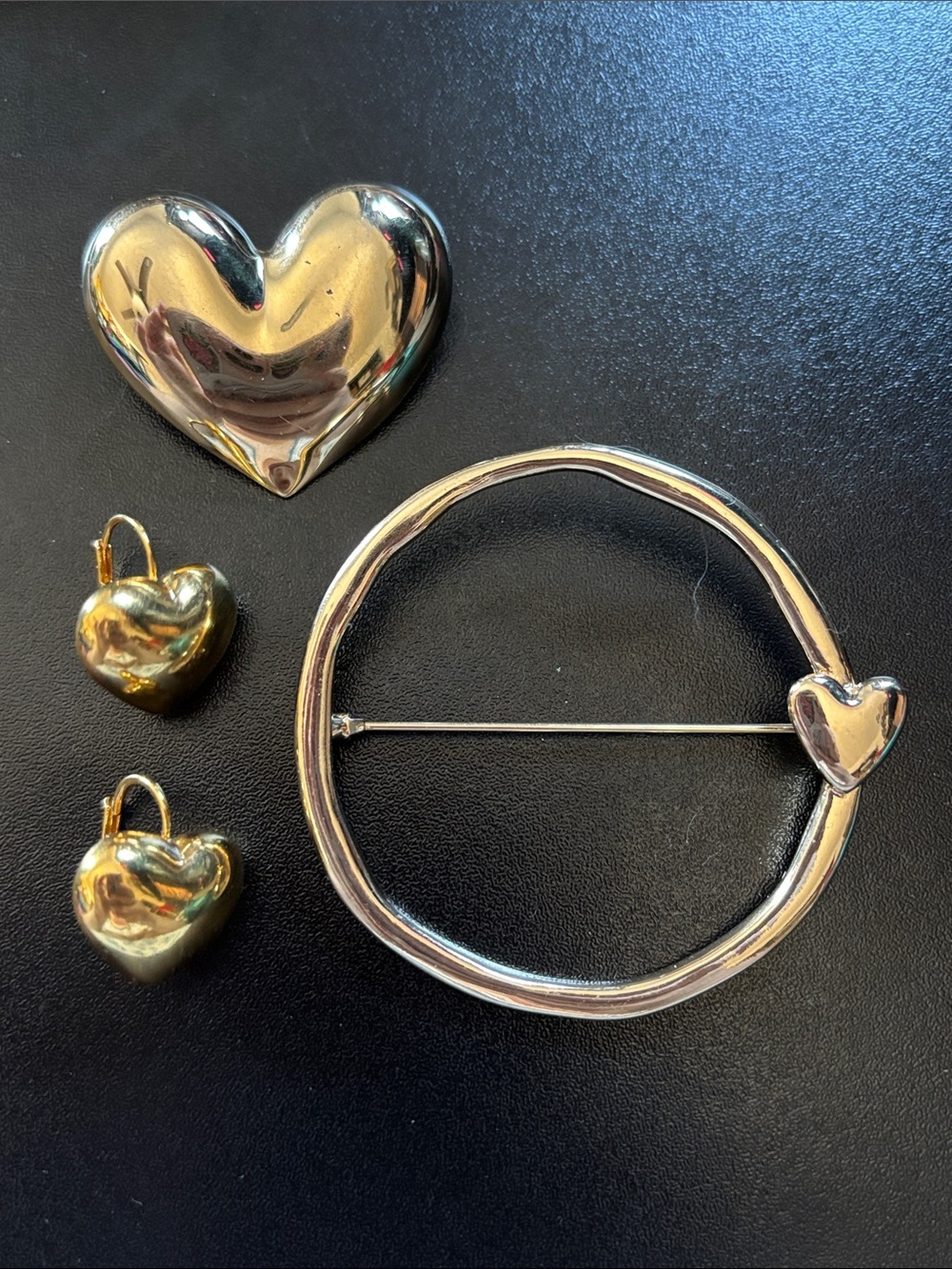 Gold-Tone Heart Jewelry Set — Earrings & Brooch Set